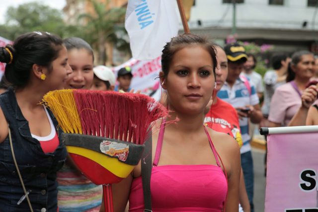 ¡Por igual trabajo, igual remuneración! Junto a las trabajadoras domésticas