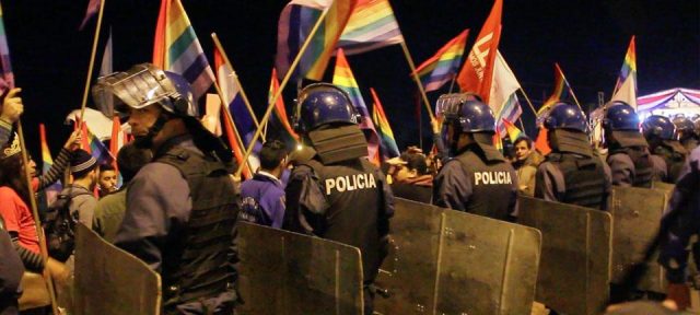 No pasarán las antorchas de la intolerancia