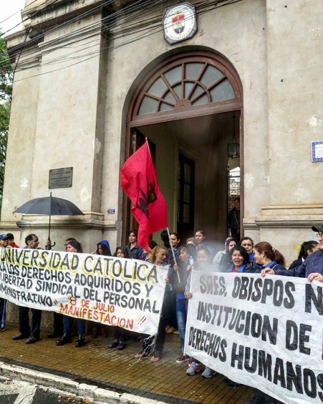 La Justicia a los pies de la Iglesia