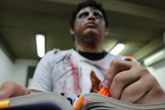 LA MARCHA DE LOS ZOMBIES DE LA EDUCACIÓN PARAGUAYA