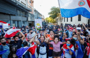 ¡Salir a frenar a este gobierno hambreador!