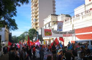 Un 1° de mayo para sacudirnos y salir a luchar para dejar de cargar la crisis